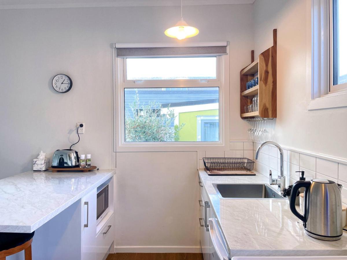 Cozy N Comfortable,5 Mins To Airport Vila Wellington Exterior foto